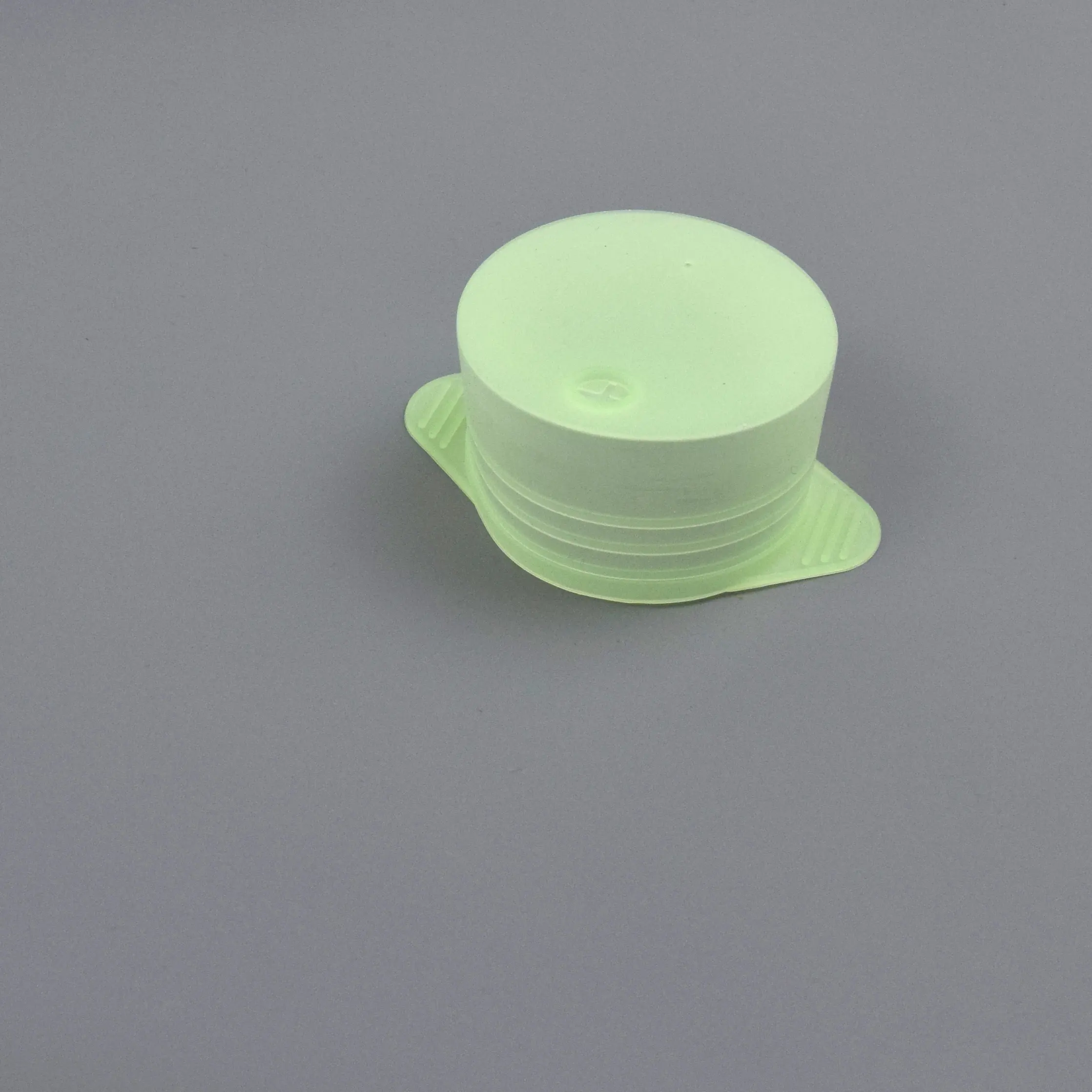 New Arrival Reusable Anti-drug Stretch Protection Silicone Cup Cover Lid Condom For Club Party