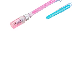 Nuevo Bolígrafo de Gel Borrable Creativo con Diseño de Jeringa, Simulación de Eliminación de Virus, Inyección, Vacuna, Punta Negra de 0.38mm, Plástico - Product Image 3