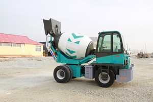 Bétonnière autochargeuse à bas prix 1m³ 2m³ 3m³ 4m³ 5m³ 6m³ avec moteur japonais pour extérieur - Product Image 4