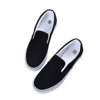 Chaussures décontractées tendance pour hommes en toile respirante noire et blanche à enfiler, faible MOQ
