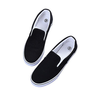 Chaussures décontractées tendance pour hommes en toile respirante noire et blanche à enfiler, faible MOQ - Product Image 5