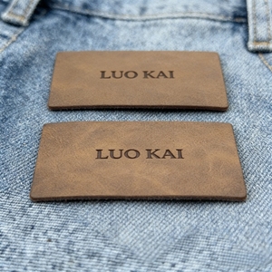 Etiquetas de Ropa con Logotipo de Marca Personalizado, Parches de Cuero Sintético PU en Rollo para Jeans, Ropa, Sombreros, Guantes, Etiquetas para Prendas - Product Image 5