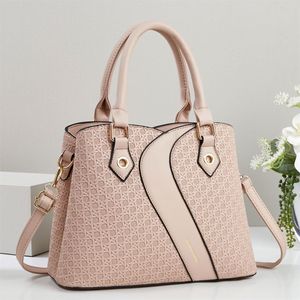 กระเป๋าหนังแท้สะพายไหล่ทรงใหญ่จุของได้เยอะสำหรับผู้หญิง  แบบออลอินวัน สะพายข้าง สะพายไหล่ ทรงถัง  ทรงโท้ท - Product Image 4