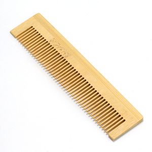 Pettine in Bambù di Alta Qualità con Logo Personalizzato, Denti Larghi Antistatici, Alla Moda per Viaggi - Product Image 5