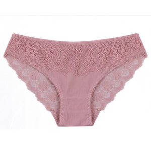Nuevas bragas de cintura media para mujeres jóvenes y gorditas, bragas de encaje sexy de lujo, bragas acolchadas para mujeres gorditas, fotos de mujeres gorditas en bragas - Product Image 3