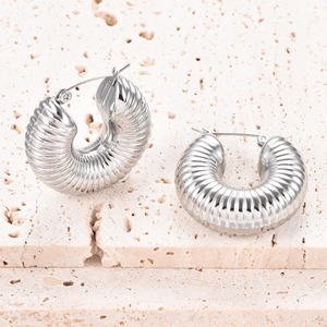 Pendientes Redondos Gruesos Vintage para Mujer, Acero Inoxidable, Chapados en Oro, Aros Gruesos, Joyería de Moda - Product Image 3
