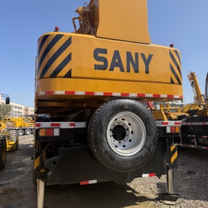 <span class=keywords><strong>Grue</strong></span> sur chenilles d'occasion SANY STC800T5 80 tonnes, modèle 2018, avec flèche principale de 50 m, boîte de vitesses et moteur, pour la vente de matériel de construction - Product Image 2
