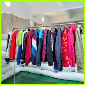 Qualité supérieure Grade A Hommes et Femmes Vestes durables Élégant et confortable pour toutes les saisons pour l'été-Vente en gros au détail - Product Image 1