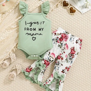 Abbigliamento Estivo per Bambina, Set <span class=keywords><strong>2</strong></span> Pezzi in Morbido Cotone con Maglietta con Scritta e Pantaloni Lunghi con Stampa Floreale, Maniche a Volant - Product Image 1