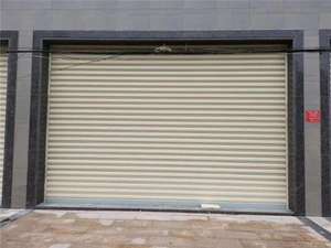 2024 persianas enrollables <span class=keywords><strong>de</strong></span> policarbonato cocina <span class=keywords><strong>aislada</strong></span> aluminio automático puertas enrollables <span class=keywords><strong>de</strong></span> Metal Manual puerta <span class=keywords><strong>de</strong></span> garaje casa seguridad - Product Image 3