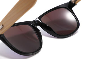 Gafas de Sol Personalizadas al por Mayor, Gafas de Sol de Bambú Baratas con <span class=keywords><strong>Espejo</strong></span>, Gafas de Sol de Madera con Protección UV400, Gafas de Sol de Madera Estilo Salvaje - Product Image 3