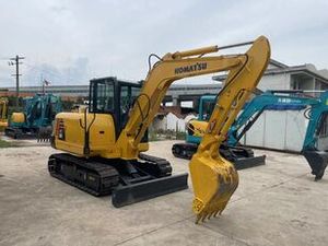 Excavatrice compacte d'occasion Komatsu PC56 6 tonnes, produit remis à neuf de qualité - Product Image 2