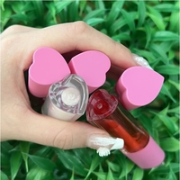 Gloss à lèvres liquide minéral brillant et repulpant, base végétalienne, waterproof, longue tenue, marque privée