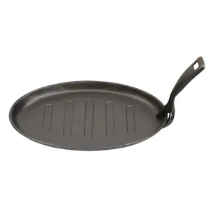 Klassisches Kochgeschirr Ovale Form Gusseisen Steak platte Fajita Server platte Sizzle Griddle mit Holz sockel