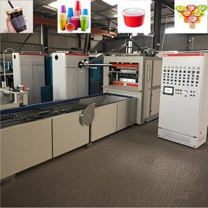 Machine de thermoformage de gobelets en plastique d'<span class=keywords><strong>occasion</strong></span> Machine de fabrication de tasses à café en plastique entièrement automatique Machine de fabrication de tasses en plastique à usage unique - Product Image 1