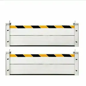 Mobile Road Safety Aluminum Flood Barriers Commonly used in parking lot entrances nuclear power plants tunnels