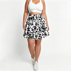 <span class=keywords><strong>Falda</strong></span> pantalón deportiva con estampado <span class=keywords><strong>de</strong></span> <span class=keywords><strong>vaca</strong></span> y dalmata para mujer, con patrón <span class=keywords><strong>de</strong></span> lunares en blanco y negro, con bolsillo para teléfono, para gimnasio y deportes. - Product Image 2