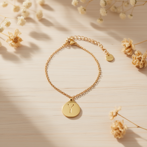 Bracciale Angelina in Acciaio Inossidabile Placcato Oro con Charm a Lettera Y, Catena Regolabile, Gioielli Moda Donna - Product Image 4