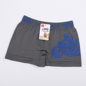 กางเกงชั้นในเด็กผู้ชาย อายุ 10-14 ปี ยี่ห้อ UOKIN รุ่น Happy Kids กางเกงในไร้ตะเข็บ ผลิตจากโพลีเอไมด์ ขายส่งยกโหล - Product Image 6