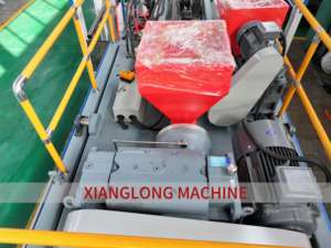 Machine de moulage par soufflage de réservoir d'<span class=keywords><strong>eau</strong></span> en plastique HDPE de <span class=keywords><strong>5</strong></span> <span class=keywords><strong>litres</strong></span> type 65 - Product Image 4