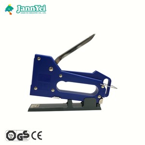 Pistola de Clavos Manual Ligera para Uso Industrial y Bricolaje con Cargador Trasero y Aplicación en Madera JY605-2 - Product Image 1
