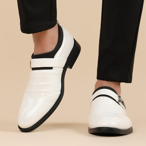 Chaussures habillées Monk Strap à bout pointu en cuir véritable avec semelle extérieure en caoutchouc antidérapante pour le bureau et la carrière, couleur noire unie, pour hommes - Product Image 2