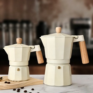 Cafetera <span class=keywords><strong>Moka</strong></span> Italiana con mango de haya nueva para café expreso - Product Image 4