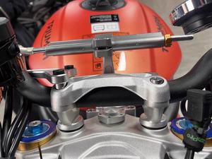 Support de stabilisateur de moto CNC 765RS Support de direction complet pour <span class=keywords><strong>Triump</strong></span> 1200RS 765RS 765R Matériau en alliage d'aluminium - Product Image 6