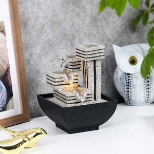 Fuente de escritorio con agua corriente, diseño geométrico moderno de resina para escritorio, oficina, sala de estar, regalo. - Product Image 5