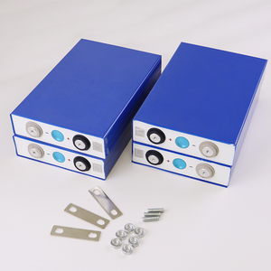 Celle LiFePO4 LFP Prismatiche di Grado A 3.2V 90Ah 105Ah 110Ah LF105 per Pacchi Batteria Fai-da-te 12V 24V e Carrelli da Golf - Product Image 3