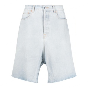 Shorts en jean amples et déchirés bleu clair en coton à bords bruts pour hommes - Product Image 2
