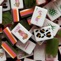 Juego de Mahjong Personalizado con Fichas Acrílicas Grabadas, Diseño de Animales Salvajes 2026, con Tapete y Soportes, Regalo para Adultos, Gran Venta