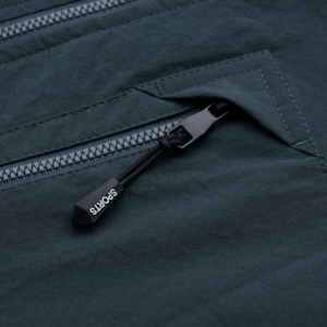 Tirador de cuerdas de silicona duradero con deslizador de cremallera personalizable directo de fábrica para accesorios de procesamiento de prendas de vestir hechos de TPU PVC - Product Image 1