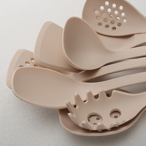 Juego de Utensilios de Cocina de Silicona Premium, Decoración en Oro Rosa, con Soporte Giratorio para Colgar - Product Image 2