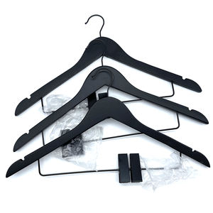 Cintres en bois noir de haute qualité avec logo, fabricant, vente en gros, cintres pour exportation en gros - Product Image 4