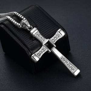 Collier en acier inoxydable 316 avec croix en zircon, bijoux inspirés du <span class=keywords><strong>film</strong></span> Fast and Furious, pendentif croix de Dominic Toretto, collier pour homme - Product Image 1