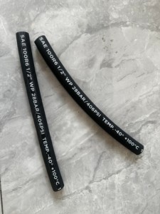 하이 퀄리티 파이버 브레이드 고무 호스 3/8 가스 디젤 연료 호스 석유 및 수성 액체 전달용 내유성 호스 - Product Image 4