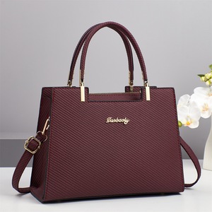 Sac <span class=keywords><strong>à</strong></span> bandoulière <span class=keywords><strong>tendance</strong></span> pour femmes, nouvelle vente <span class=keywords><strong>à</strong></span> succès - <span class=keywords><strong>Sacs</strong></span> <span class=keywords><strong>à</strong></span> <span class=keywords><strong>main</strong></span> en cuir PU avec plusieurs modes de port pour un usage quotidien et les voyages - Product Image 1