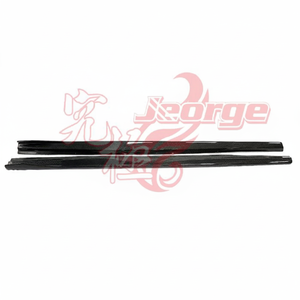 Mercedes W204 AMG Paquete deportivo Faldas laterales de fibra de carbono - Product Image 1