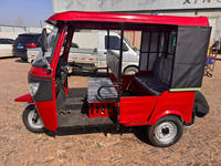 Tuk-tuk à essence 200cc à carrosserie ouverte pour passagers, idéal pour le taxi et le transport urbain – Spécial Afrique et Asie
