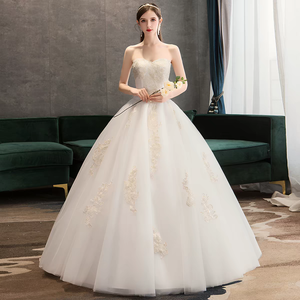 Vestido de <span class=keywords><strong>Novia</strong></span> Moderno Estilo Mori de Punto con Cuello en V, Vestido de Gala con Decoración de Encaje, Largo hasta el Suelo, Tallas Grandes, Estilo Princesa Francesa Natural - Product Image 1