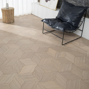 Suelo de Madera de Roble Europeo Multicapa, Acabado Brillante, Grado ABC, E0 E1, 12mm 14mm 20mm, Sistema T&G, para Hoteles Boutique - Product Image 1