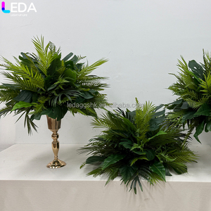 Boule de fleurs artificielles LEDA faite à la main, douce, 60 cm, verte, pour la Saint-Valentin, boule de verdure sphérique pour la décoration d'événements de mariage - Product Image 2