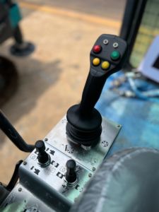 Sunward SWDB200B Diesel-Powered CUMMINS Engine DTH Hard Rock Drilling <b>Machine</b> for <b>Mining</b> 180-230mm Drilling Diameter Core - Product Image 4