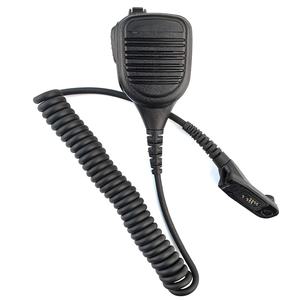 Microphone portable PMMN4065A avec réglage du volume, haut-parleur d'urgence à distance, compatible avec les radios bidirectionnelles APX4000, APX6000, APX7000 - Product Image 1