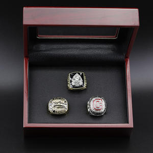 Ensemble de 3 bagues en alliage de championnat de baseball des <span class=keywords><strong>Indians</strong></span> de <span class=keywords><strong>Cleveland</strong></span> 1948 1995 2016 - Cadeau - Product Image 2