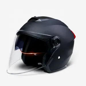 Helm sepeda motor Anti kabut untuk dewasa, helm modis keren dewasa, helm sepeda motor wajah penuh anti-kabut Universal untuk dewasa