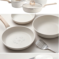 Ensemble de casseroles antiadhésives en alliage d'aluminium avec couvercles en verre, ensemble de cuisine léger pour la cuisine à domicile