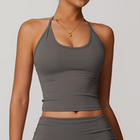 Hızlı kuru kumaş ile kadınlar için Strappy Halter Yoga üst-yastıklı Slim-Fit spor sutyen