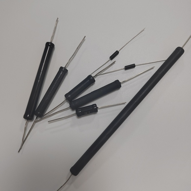 Non Inductance Precision High Voltage Resistor Carbon Film Resistor 0.5W 10R 10ohm Precision 5% SMD Resistor